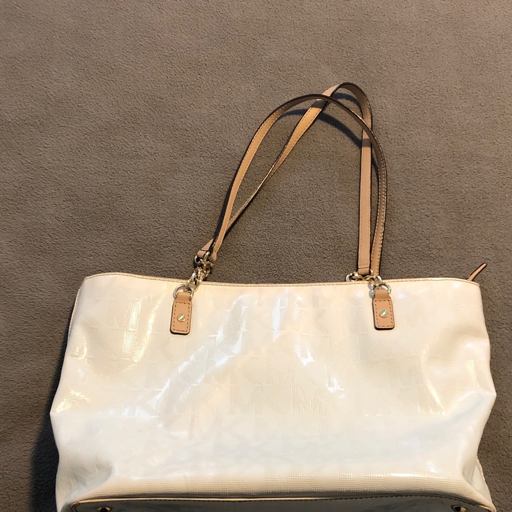 Michael Kors patent logo tote White with Tan & Gold